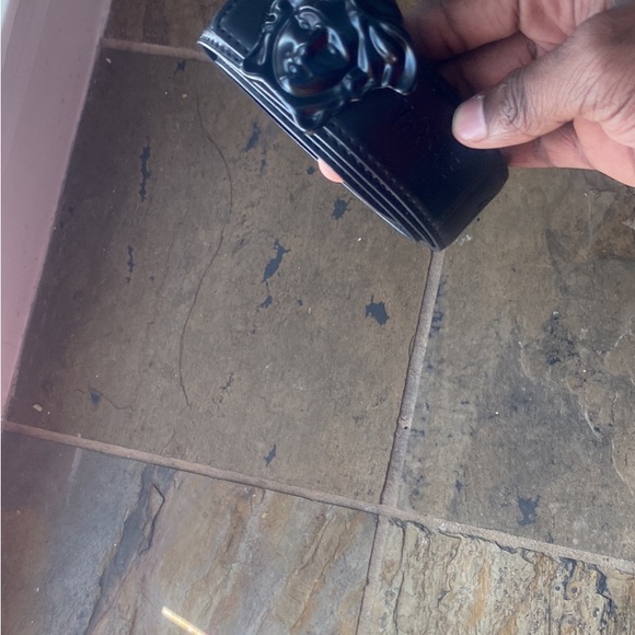 Black Versace belt - Picture 2 of 2